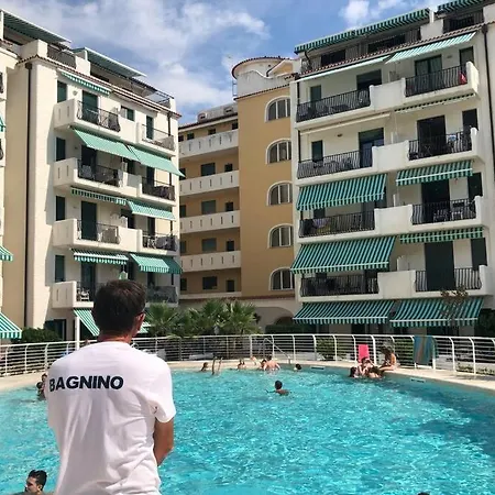 Appartamento El Palmar Vista-mare E Vista-piscina Lido di Jesolo